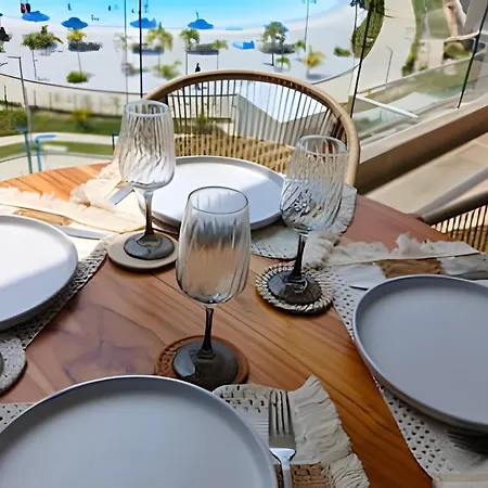 Tu Oasis En Baia Kristal – Relajo, Vista Y Confort Сasa de vacaciones Cartagena